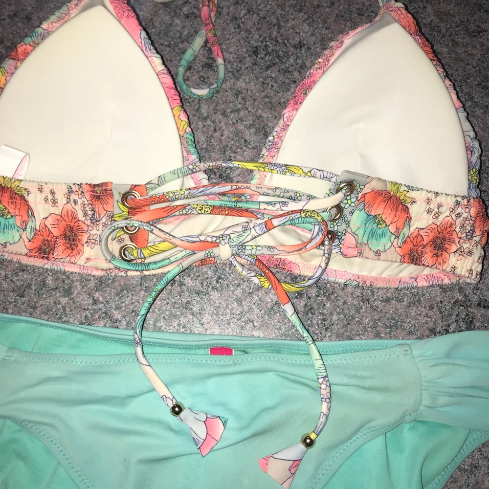 Floral Ruffled Bikini Top